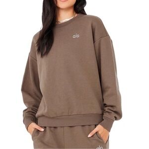 ALO Accolade Set - Straight Leg Sweatpants and Crewneck Sweatshirt
